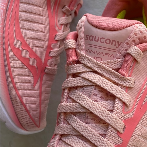 NWT Saucony Kinvara running sneakers rose - Picture 8 of 9